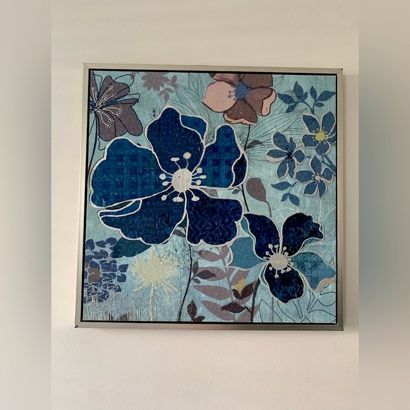 Blue Flower Wall Decor - Picture 1 of 2